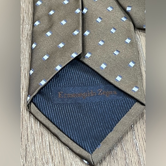 Ermenegildo Zegna Tie Made in Italy 100% Silk Brown Navy Geometric Pattern EUC - Picture 10 of 13